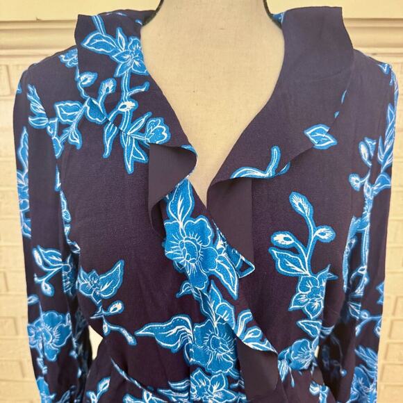 Draper James Geranium Floral Wrap Dress – Size 8 (Excellent Pre‑Owned) - Picture 6 of 11
